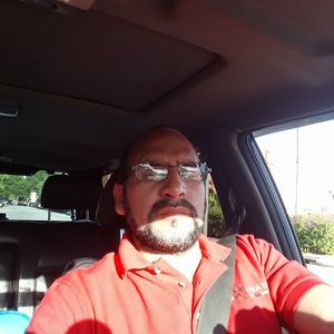 Meet your Posher, Julio
